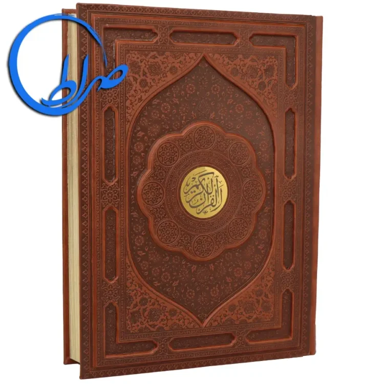 قرآن نفیس جعبه دار عطری با ترجمه طلاکوب